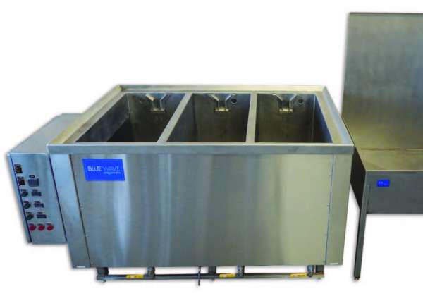 Compact ultrasonic cleaning system